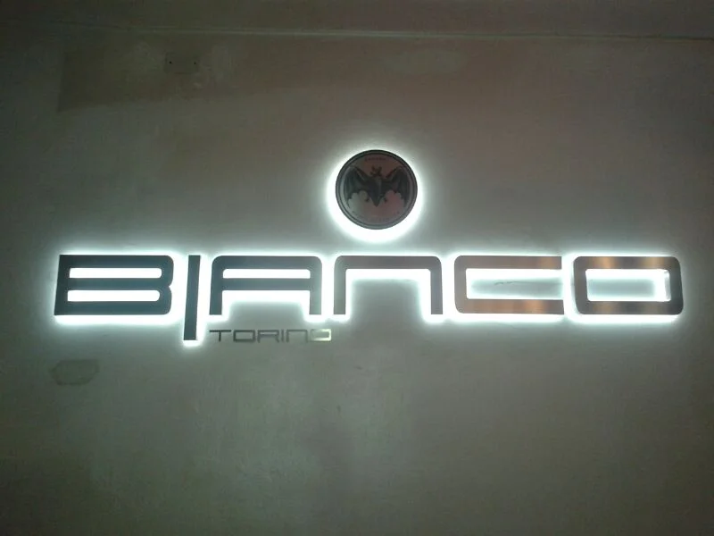 Splendor Neon - Insegna a lettere scatolate demaria